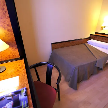 Hotel Glories-2